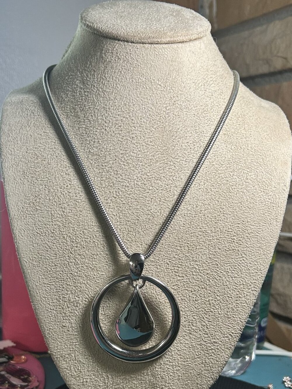 Chico’s Silver Tone Teardrop Circle Ring Pendant Snake Chain Necklace